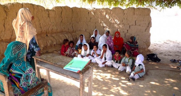 open-shelter-class-in-naseerabad-balochistan-620x330