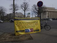 فرانس میں سیاسی اسلام کی روک تھام کے لیےبل منظور کر لیا گیا