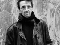 Le poète et romancier chilien Roberto Bolano, 21 mars 2003, Paris, France. (Photo by Raphael GAILLARDE/Gamma-Rapho via Getty Images)